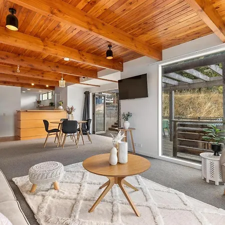 Spacious Relaxing Home Queenstown Exterior photo